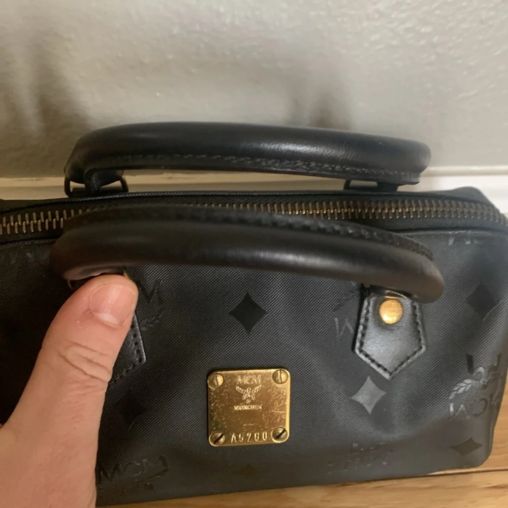 MCM- Authentic 🍀 RARE EUC! Pristine! Vintage Visetos Nylon Mini Boston Satchel - Picture 3 of 10